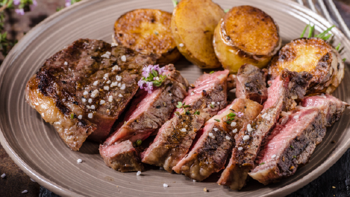 Menú individual con entrantes y carne a la piedra