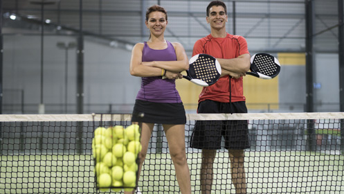 4 clases de pádel o tenis para adultos o niños